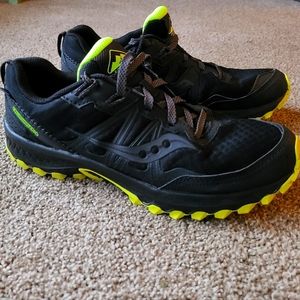 Saucony Men's Excursion Tr14 Gore-Tex Trail Running Shoe. Size 10.5